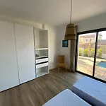 A Avec Piscine